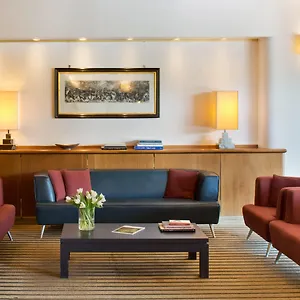 https://starhotels-cristallo-palace.italymilanhotels.net